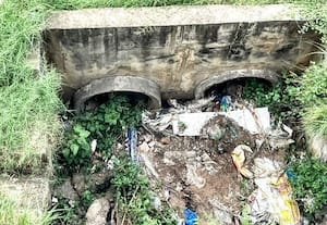 மண், கழிவு மேவிய சாக்கடை ,வாறுகால்களின் பராமரிப்பை ﻿ துரிதப்படுத்துங்க: மழைக்கால பாதிப்பை குறைக்க தேவையாகிறது  நடவடிக்கை