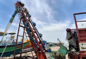  மீன்பிடி தடைக்காலம் நாளையுடன் நிறைவு உற்சாகத்துடன் கடலுக்கு செல்ல தயாராகும் மீனவர்கள்