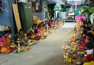  சிவசக்தி நாகம்மன் கோவிலில் திருவிளக்கு பூஜை