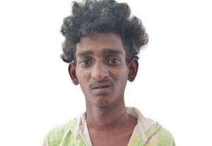  மொபைல் பறித்த திருடன் பிடிபட்டதும் கழுத்தை அறுத்து தற்கொலை முயற்சி
