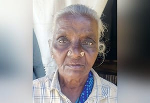  பேத்தியை படிக்க வைக்க வசதியின்றி தவிக்கும் பாட்டி:  மயானத்தில் பணியாற்றுகிறார்