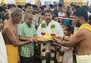 மாசாணியம்மன் கோவிலில் அமைச்சர் தரிசனம்