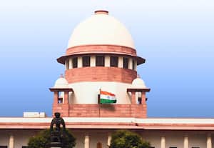 திருநங்கையர் திருத்த சட்டத்திற்கு எதிரான வழக்குகள்; விசாரணைக்கு சுப்ரீம் கோர்ட் இடைக்கால தடை