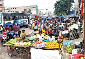 கும்மிடி சாலையோர ஆக்கிரமிப்பாளர்களுக்கு﻿ ஒரு வாரம் கெடு! நெடுஞ்சாலை துறை அதிகாரிகள் 'நோட்டீஸ்'