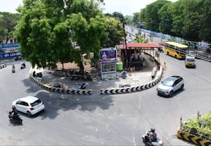 லாலி ரோடு சந்திப்பில் மேம்பாலம்... அவசியம்!: காலை, மாலையில் நெரிசல் அதிகம்
