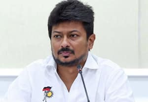  'சோபா மாடல்' ஆட்சி: உதயநிதி
