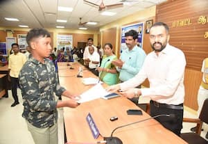  மாணவர்களின் உயர்கல்விக்கு வழிகாட்ட குறைதீர் கூட்டம்