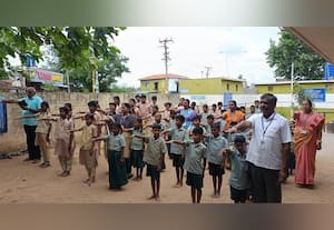  அரசு பள்ளிகளில் உறுதிமொழியேற்பு