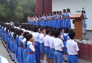 பள்ளி வழிபாட்டு கூட்டங்களில் காயத்ரி மந்திரம் கட்டாயம்: சத்தீஸ்கர் அரசு உத்தரவு