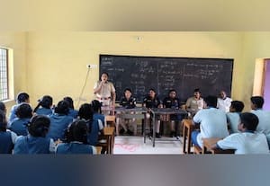  பள்ளியில் விழிப்புணர்வு