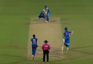ஜெய்ஸ்வால் அரைசதம்; இந்திய அணிக்கு சிறப்பான துவக்கம்