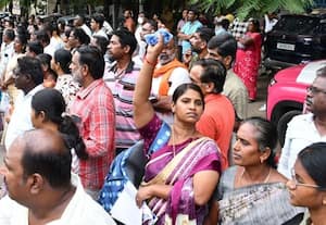  மருத்துவக் கனவை நெஞ்சில் 'மீண்டும்' சுமந்த மாணவர்கள்