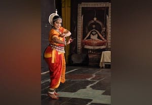  புதுச்சேரியில் தேசிய பாரம்பரிய நடன விழா பாரம்பரிய கலைகள் சங்கமத்தால் உற்சாகம்