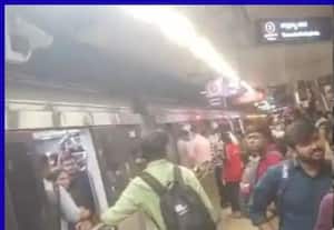  தொழில்நுட்ப கோளாறால் ரயிலில் சிக்கிய பயணியர்