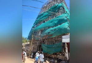 உலகளந்த பெருமாள் கோவில் சன்னதி வீதியில்... ஆக்கிரமிப்பு:புராதனத்தை பாதுகாக்க பக்தர்கள் எதிர்பார்ப்பு