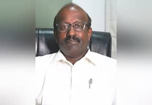  உரியநாளில் கண்புரை ஆப்பரேஷன் செய்தால் வெடிப்பை தவிர்க்கலாம்: தேனி  மருத்துவ கல்லுாரி கண் சிகிச்சை  பிரிவு பேராசிரியர் தகவல்
