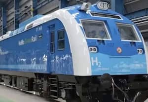 மணிக்கு 120 கி.மீ., வேகத்தில் இயங்கும்  ஹைட்ரஜன் ரயில் சோதனை வெற்றி