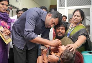  போலியோ முகாமில் அமைதி காத்த அமைச்சர்