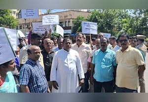  'டாஸ்மாக்' மதுபான கடை திறக்க எதிர்ப்பு மறைமலை நகரில் மக்கள் போராட்டம்