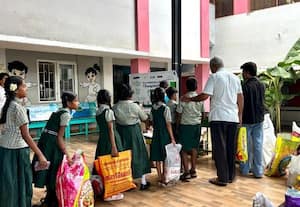  குப்பைக்கு பென்சில், பேனா மாநகராட்சி பள்ளி அசத்தல்