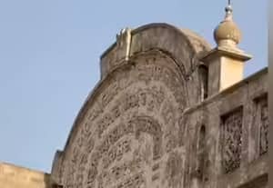 பாகிஸ்தானில் பழமையான குருத்வாரா இடிப்பு: இந்தியா கடும் கண்டனம்