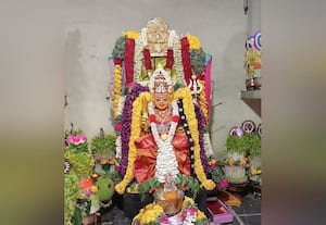  முத்துமாரியம்மன் கோயில் முளைப்பாரி உற்ஸவம்