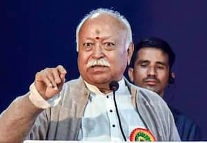 சவாலான சூழலில் பின்வாங்க கூடாது; போராட வேண்டும்: மோகன் பாகவத்