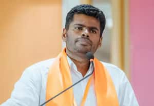  தாழியை எட்டி உதைத்த பா.ஜ.,!