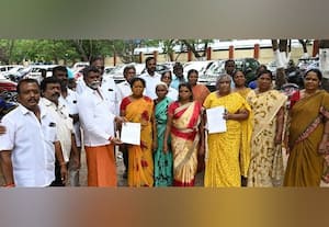  வீட்டுமனை பட்டா வழங்க கோரி கலெக்டர் அலுவலகத்தில் மனு
