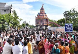  நின்ற நாராயணப்பெருமாள் கோயிலில் ஆனி பிரம்மோற்ஸவ திருவிழா தேரோட்டம் ஆனி பிரம்மோற்ஸவ திருவிழா தேரோட்டம்