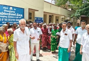  நீர்வளத்துறை அலுவலகத்தை முற்றுகையிட்ட விவசாயிகள்