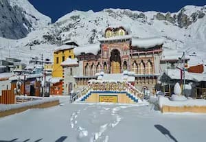  அயோத்தியை தொடர்ந்து பத்ரிநாத் கோவிலிலும் காணிக்கை பணம் திருடப்பட்டதாக புகார்