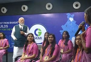 பெண் சக்தியைக் கண்டு பெருமிதம் கொள்கிறேன்: பிரதமர் மோடி