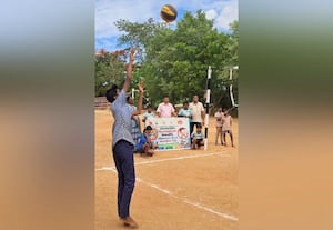  போதையை கை விடு விளையாட்டை கையில் எடு