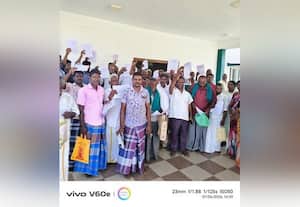  குறுவை மானியத்திற்கு பதிவு செய்யக்கோரி வேளாண் அலுவலகம் முற்றுகை