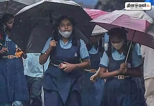 நீலகிரியில் பரவலாக மழை; 2 தாலுகா பள்ளிகளுக்கு விடுமுறை