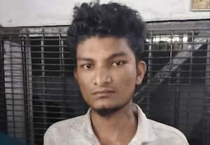  பட்டாக்கத்தியை சுழற்றிய ரவுடி போலீசாரை தாக்கி அட்டூழியம்