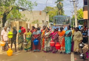  குடிநீரில் கழிவுநீர் கலப்பு அம்பத்துாரில் மக்கள் மறியல்