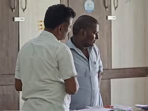  பட்டா மாற்றம் செய்ய ரூ.2,500 லஞ்சம்; கைதான வருவாய் ஆய்வாளர் சஸ்பெண்ட்