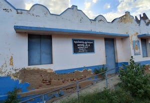  கட்டடம் சேதத்தால் வீட்டில் இயங்கும் அங்கன்வாடி மையம்