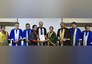  கல்லுாரியில் பட்டமளிப்பு