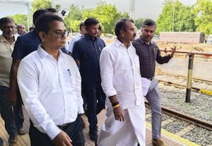  மத்திய இணையமைச்சரிடம் ரயில் பயணிகள் சங்கம் மனு