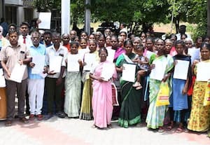  தாலுகா அலுவலகத்தை முற்றுகையிட்ட மக்கள் வீடுகளை காலி செய்ய நோட்டீஸ் வழங்கியதால்...
