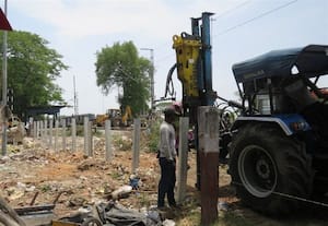 கால்நடைகள் ரயிலில் அடிபடுவதை தடுக்க பாதையோரம் இரும்பு தடுப்பு அமைப்பு