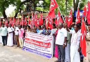  ஊரக வளர்ச்சித்துறை  ஊழியர் ஆர்ப்பாட்டம்