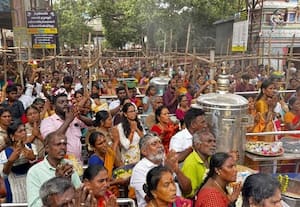  ஆடி முதல் வெள்ளி: கோயில்களில் குவிந்த பக்தர்கள்