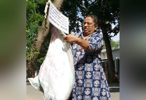  குப்பை விழிப்புணர்வில் டாக்டர் சாந்தா பட்!