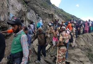 Amarnath, Vaishnava Devi temple pilgrimages temporarily cancelled due to bad weather