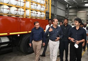  குப்பையில் இருந்து தார் தயாரிப்பு அதிகாரிகளுடன் முதல்வர் ஆலோசனை