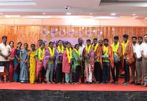  நீட் தேர்வில் தேர்ச்சி பெற்ற ஜெயப்பிரியா பள்ளி மாணவர்களுக்கு பாராட்டு